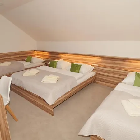 Fino -club 3* Modrice