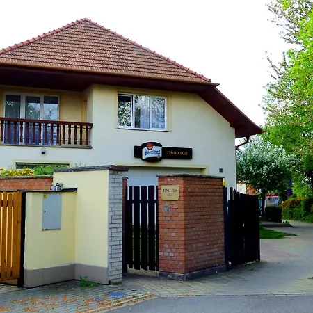 فندق Fino -club Modřice